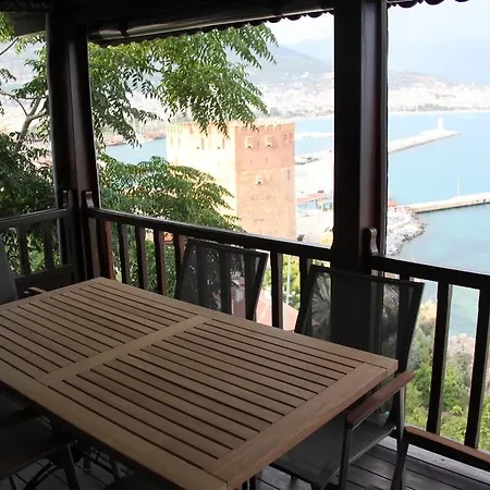 빌라 Castle With Sea View 알란야